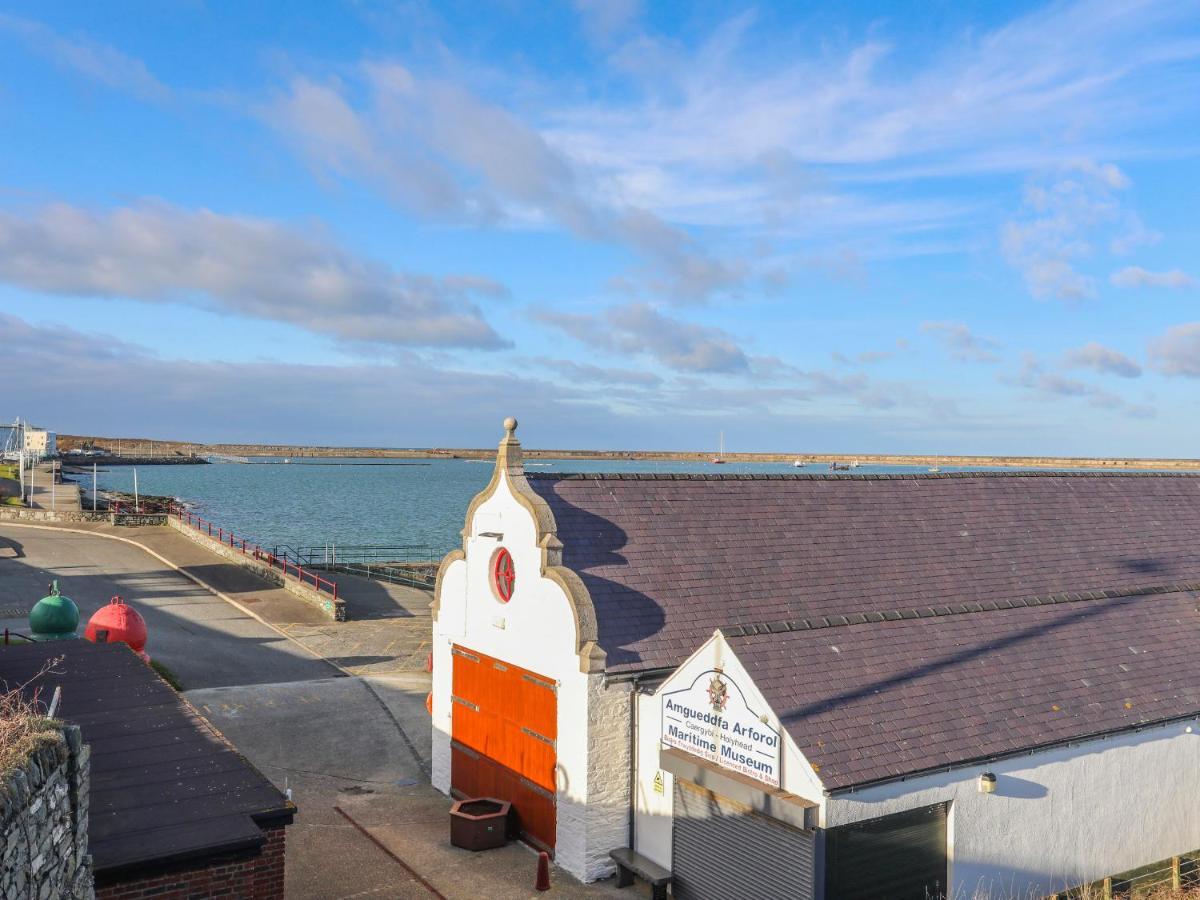 Port Apartment 1 Holyhead Exteriör bild